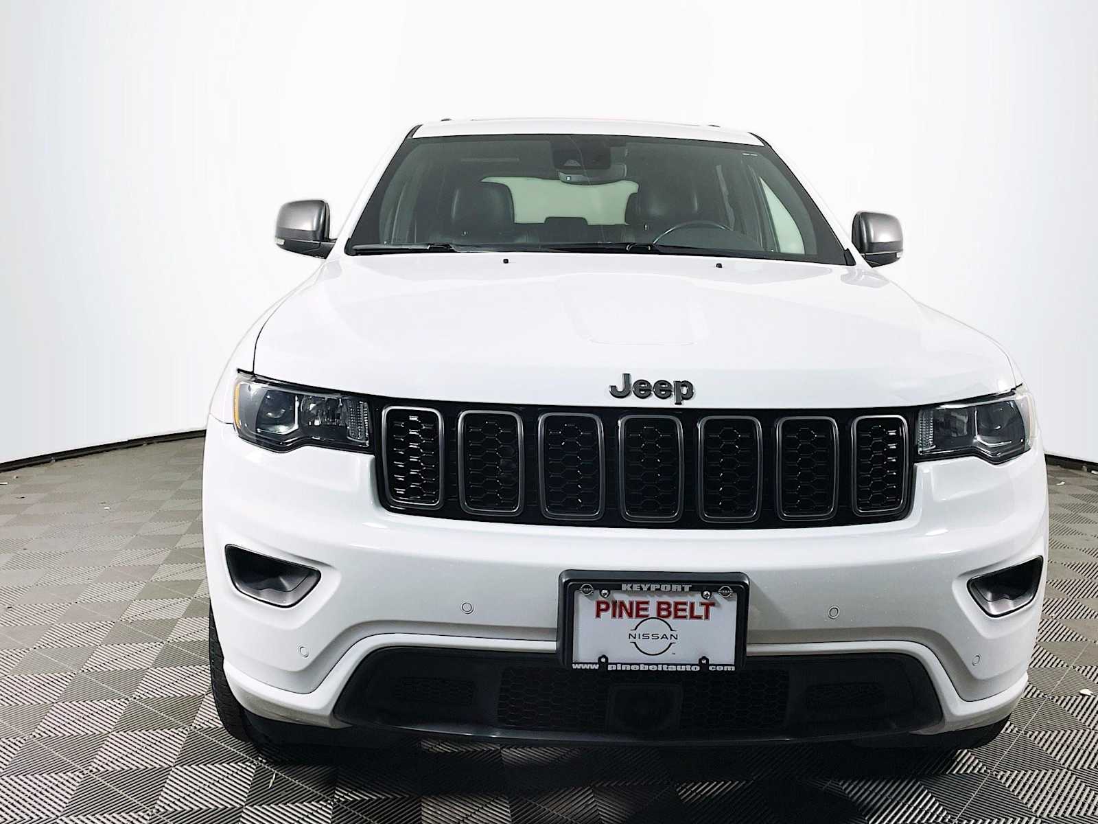 2021 Jeep Grand Cherokee Limited photo 2