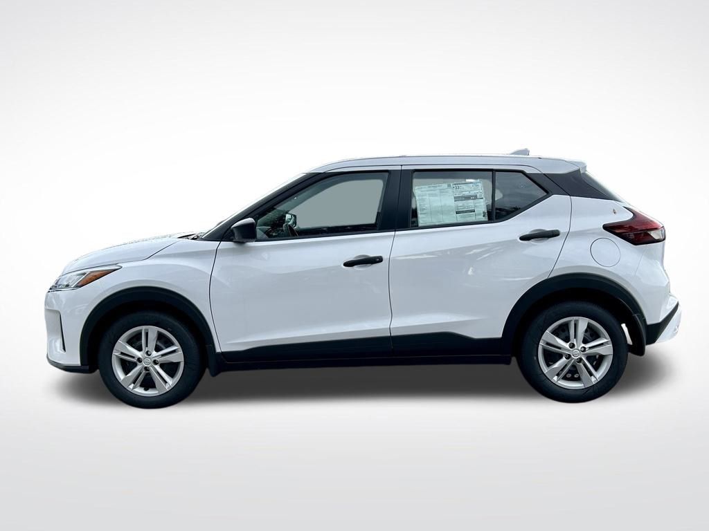 2024 Nissan Kicks S photo 4