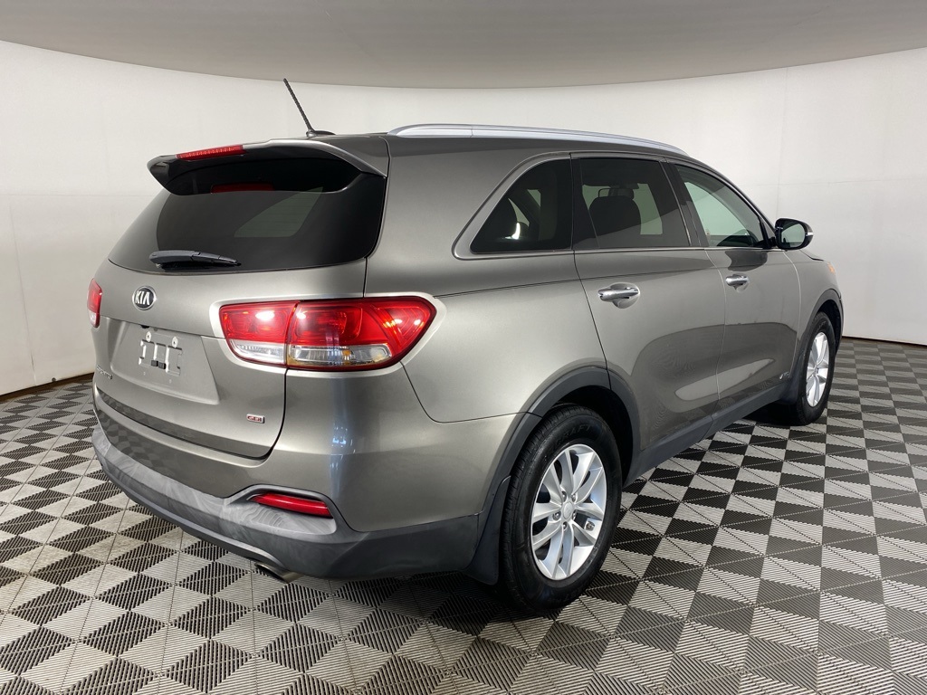 2017 Kia Sorento LX photo 8