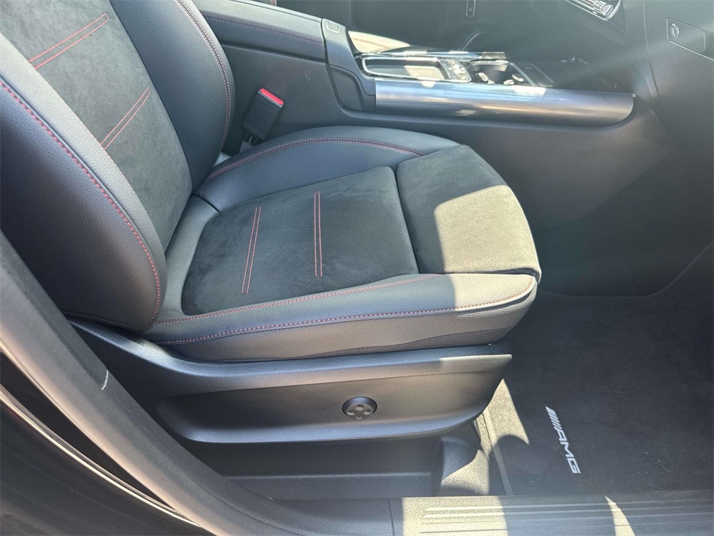 2025 Mercedes Benz GLA AMG 35 4MATIC photo 12