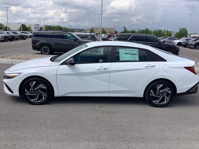 2025 Hyundai Elantra Blue's photo