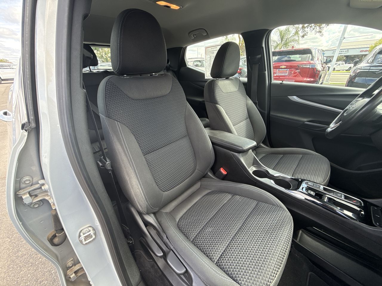 2022 Chevrolet Bolt EUV photo 16