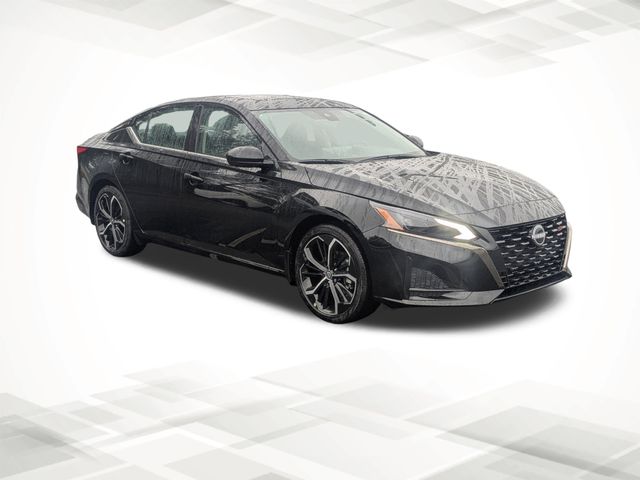 2025 Nissan Altima 2.5 SR photo 2