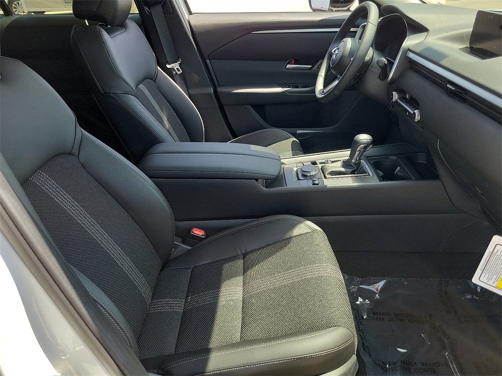 2025 Mazda CX-50 2.5 S Preferred photo 16