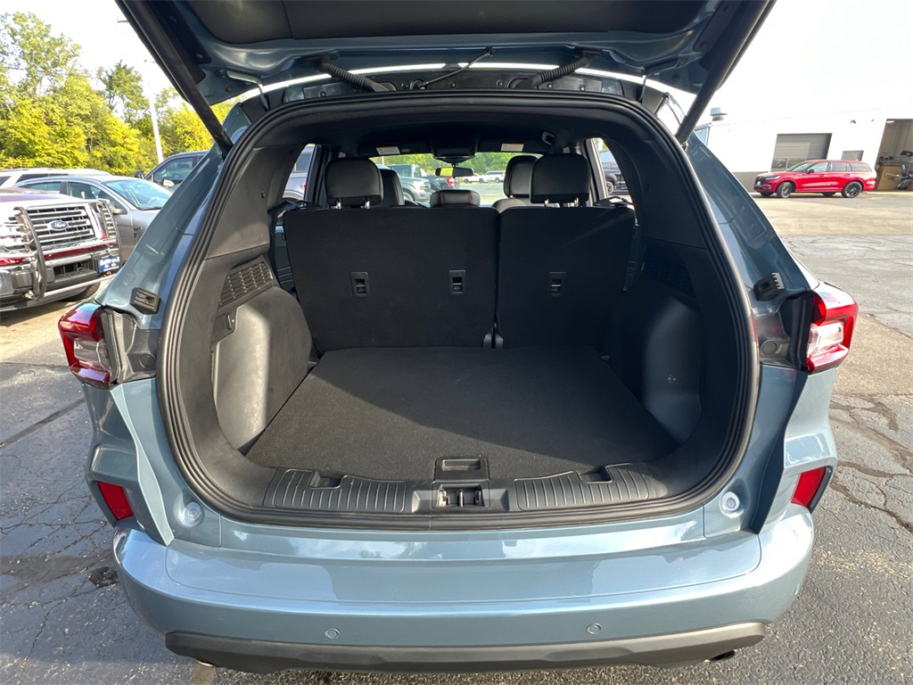 2024 Ford Escape ST-Line photo 31