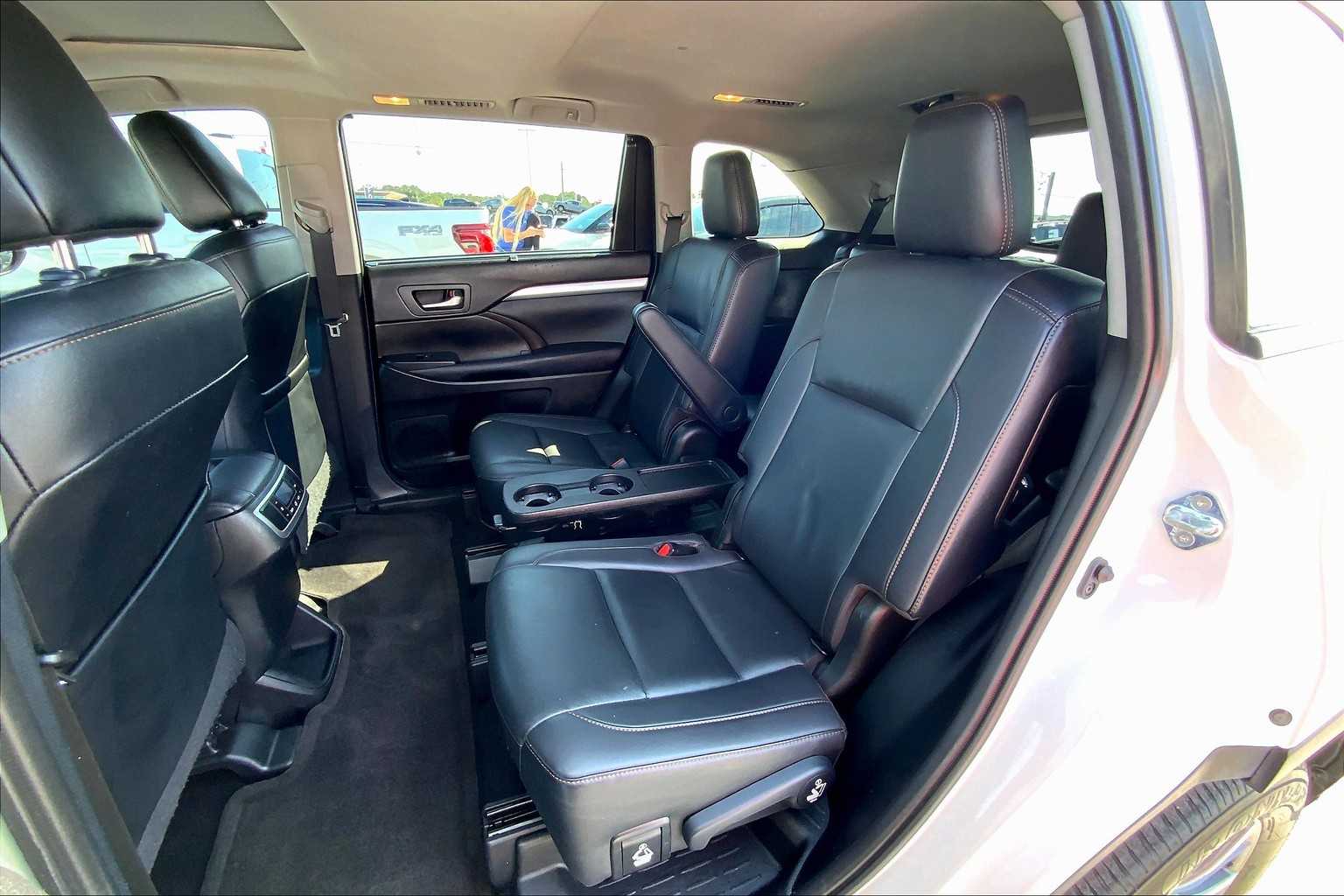 2019 Toyota Highlander XLE photo 15