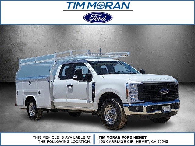 2025 Ford F-250 Super Duty XL's photo