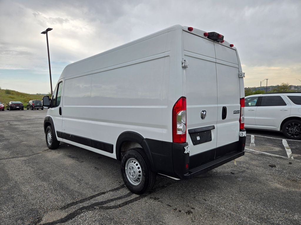 2026 Ram ProMaster 2500 photo 4