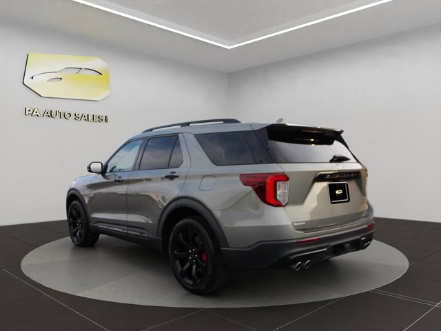 2020 Ford Explorer ST photo 2