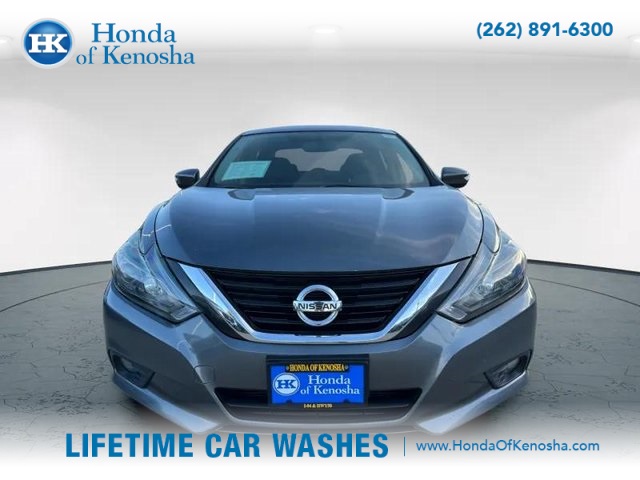 Used 2017 Nissan Altima SL with VIN 1N4AL3AP7HC214573 for sale in Bristol, WI