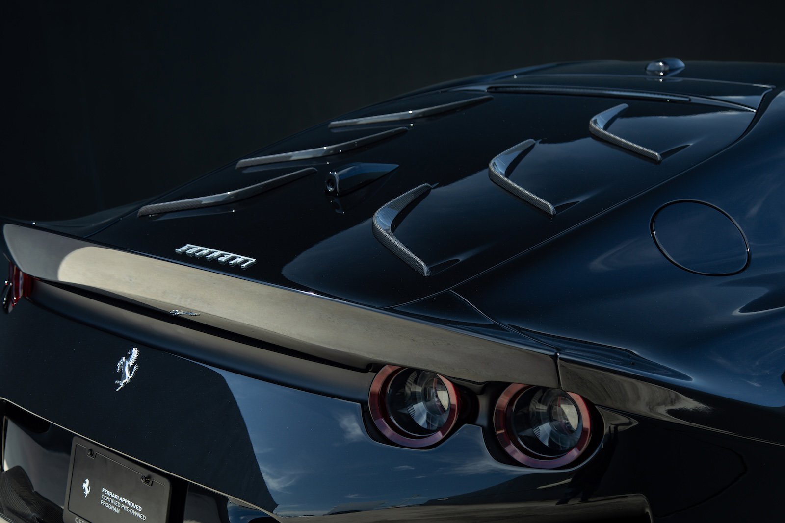 2024 Ferrari 812 Competizione photo 16