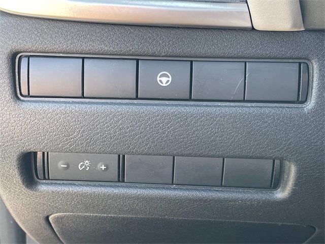 2021 Nissan Rogue SV photo 30