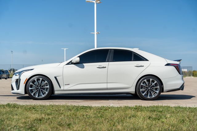 2023 Cadillac CT4 photo 3