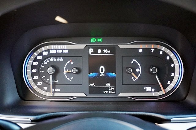 Used 2023 Black Hyundai SE image 28