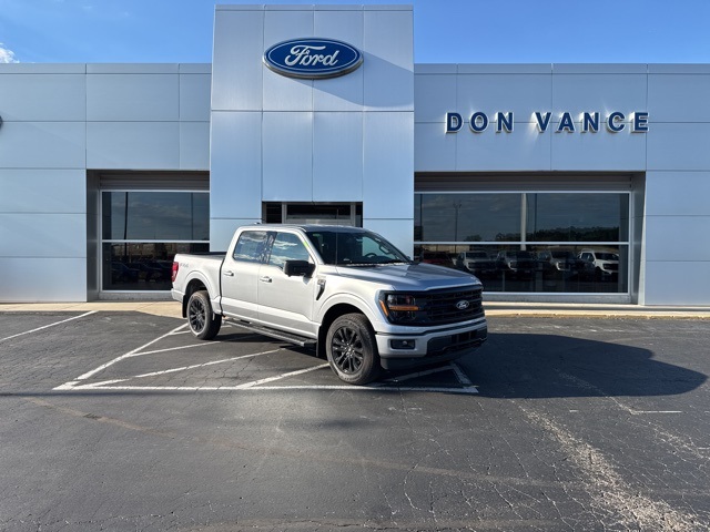 2025 Ford F-150 XLT's photo