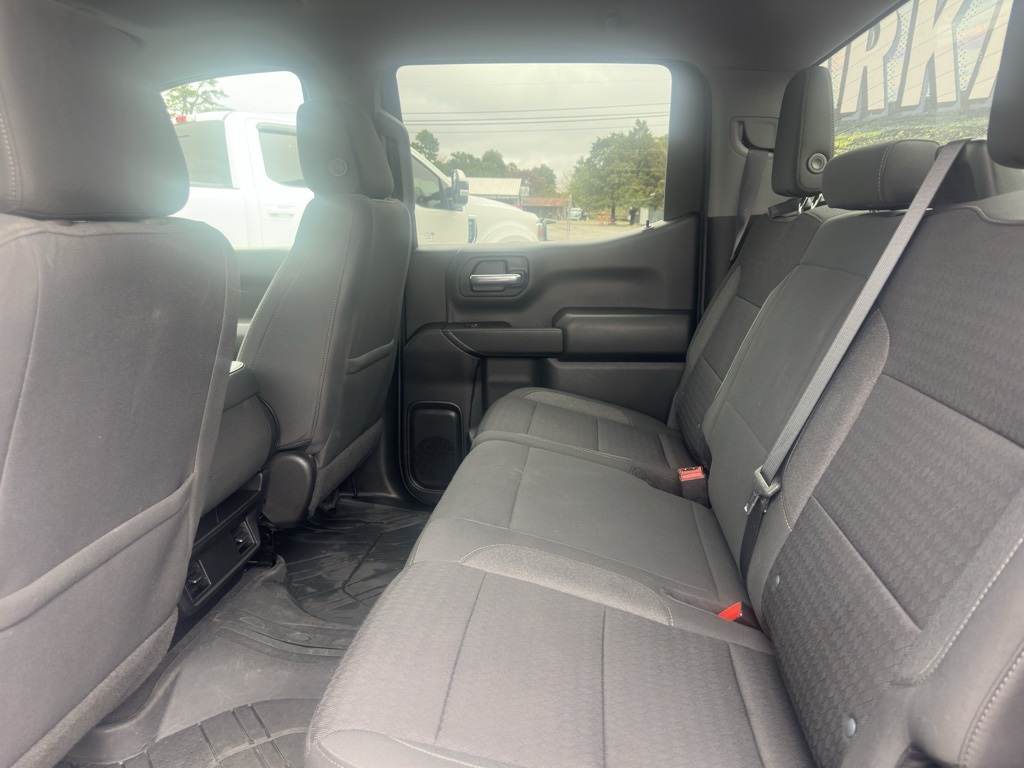 Used 2022 Chevrolet Silverado 1500 Custom with VIN 1GCPDBEK7NZ507246 for sale in Little Rock