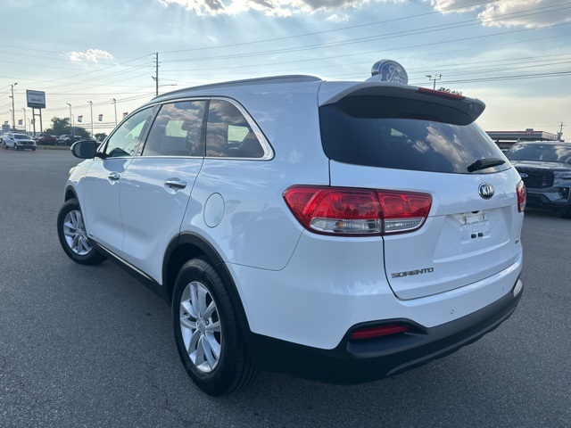 2017 Kia Sorento LX photo 22