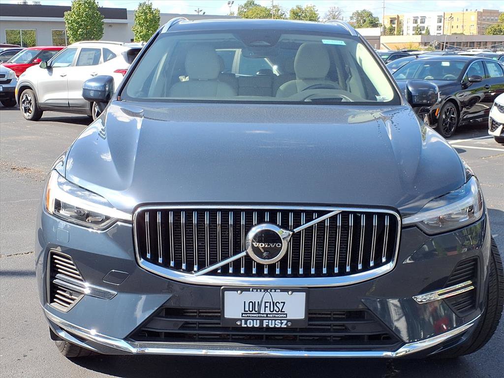2022 Volvo XC60 Recharge Hybrid Inscription photo 28