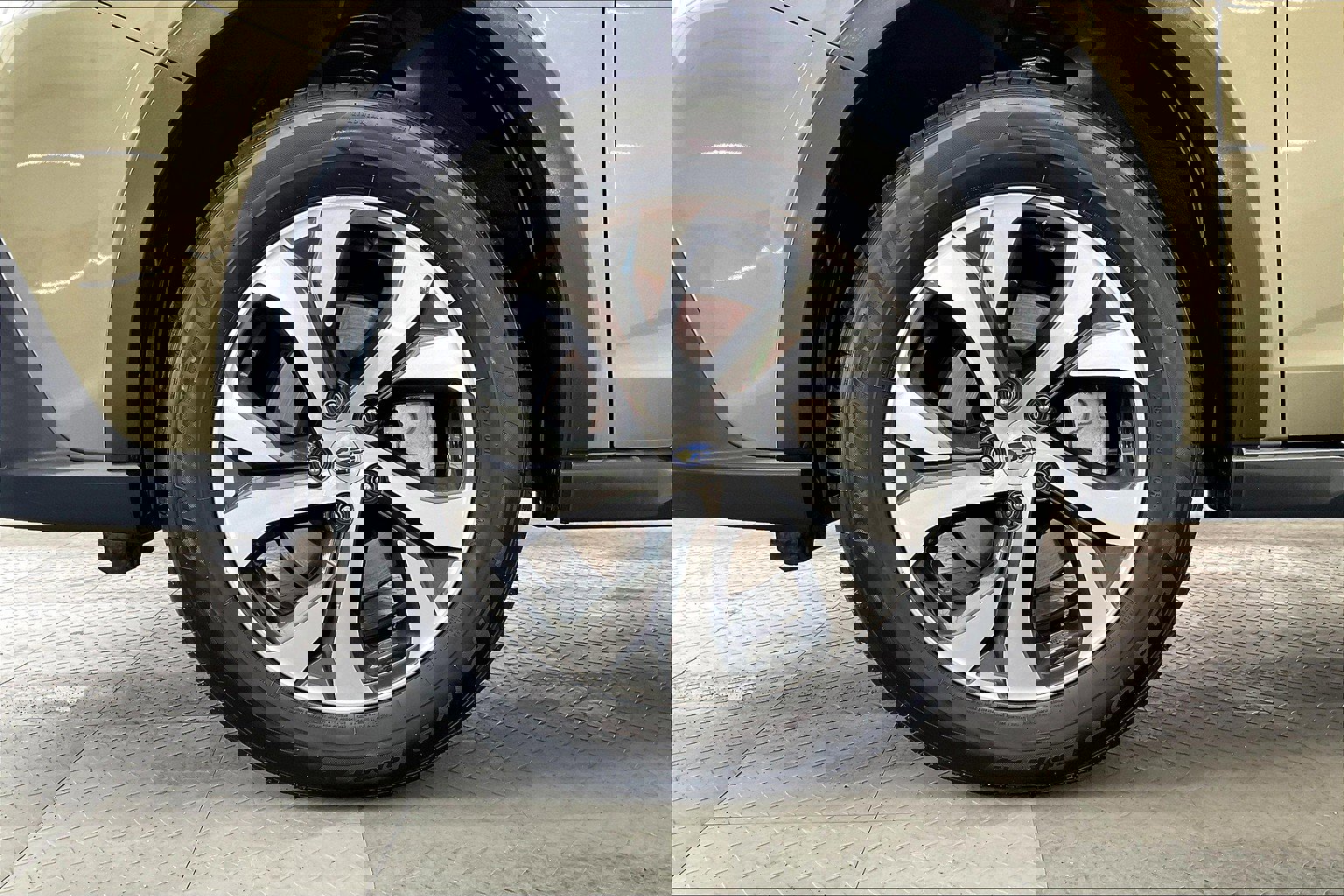 2020 Subaru Outback Limited photo 7