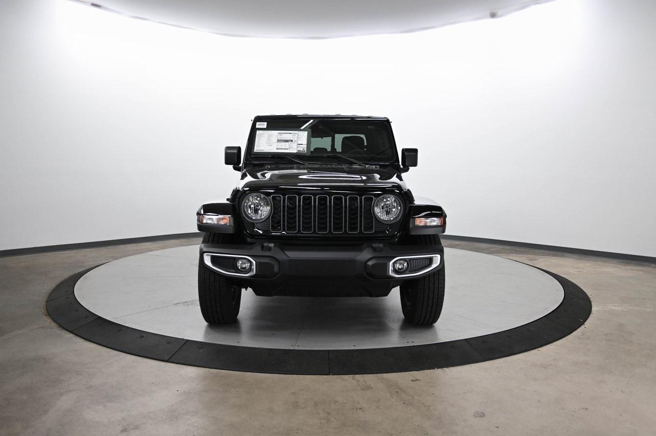 2025 Jeep Gladiator Sport S photo 3