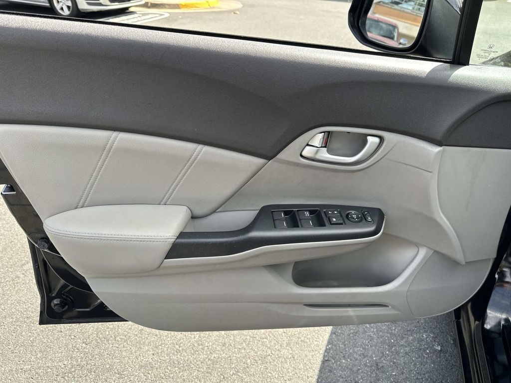 2012 Honda Civic EX-L photo 32