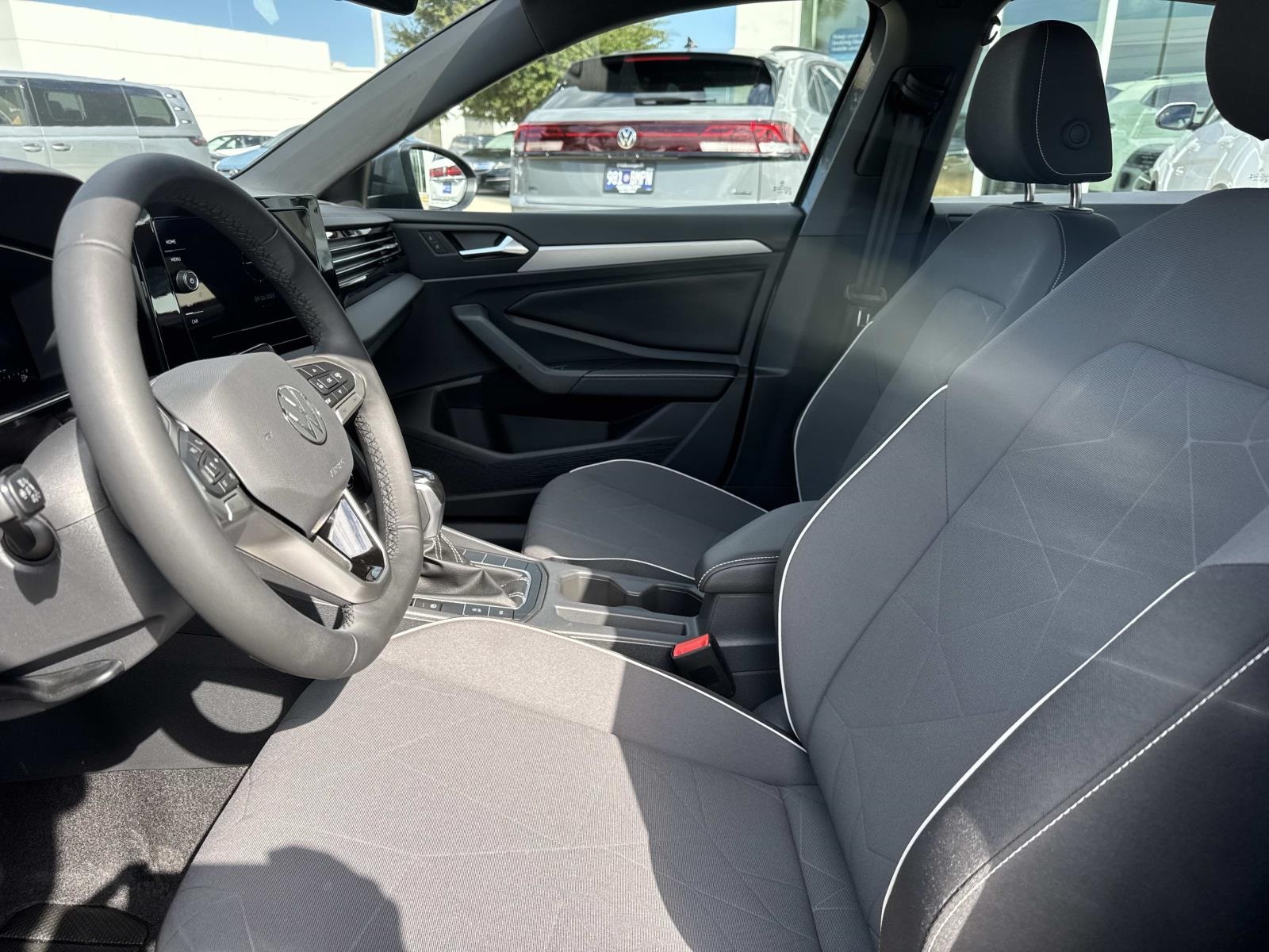 2026 Volkswagen Jetta 1.5T Sport photo 7