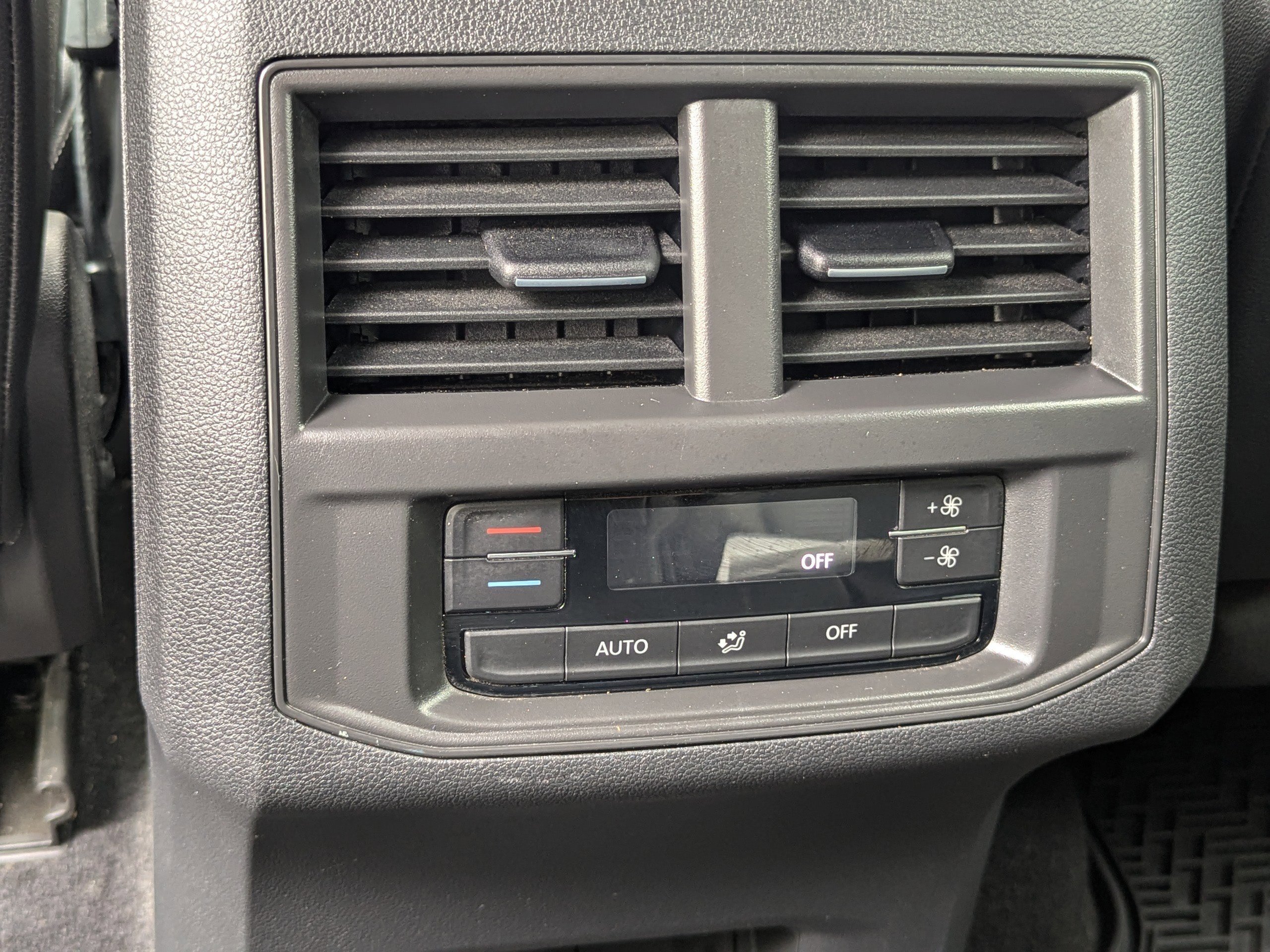 2022 Volkswagen Atlas V6 SE Technology photo 17