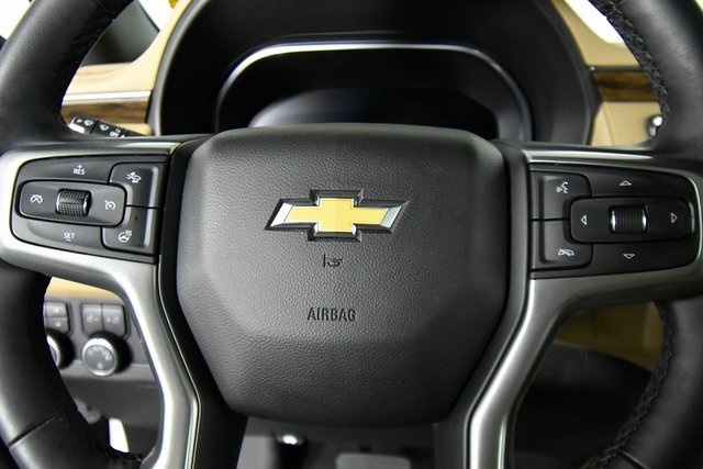 2023 Chevrolet Tahoe Premier photo 2