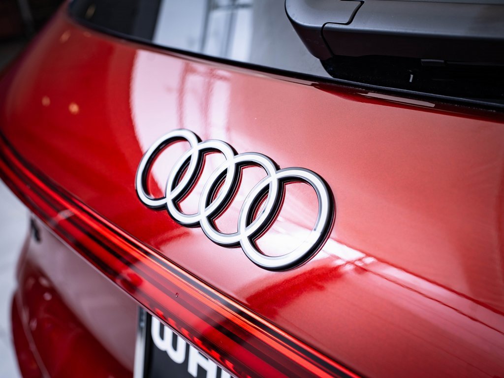 2025 Audi Q5 2.0T Premium Plus photo 4