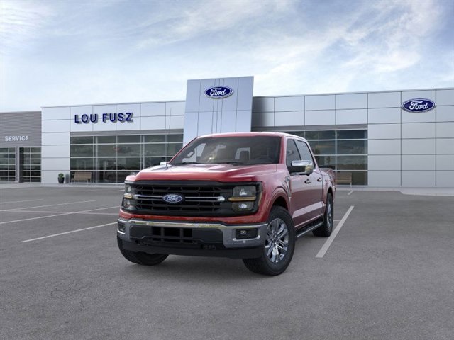 2025 Ford F-150 XLT photo 2