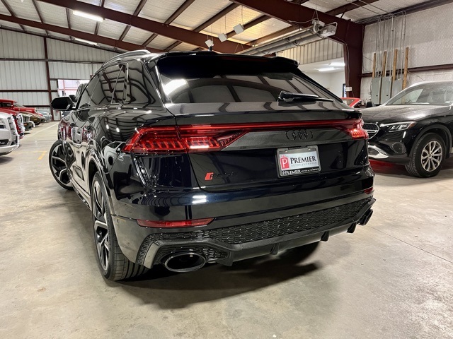 2021 Audi RS Q8 photo 8