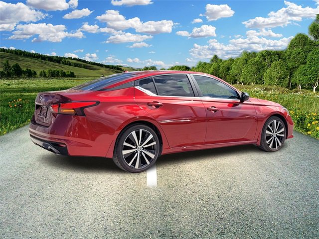 2019 Nissan Altima 2.5 SR photo 4