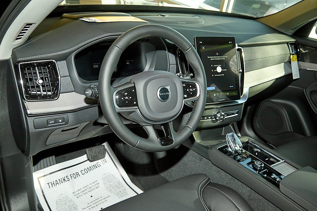 2026 VOLVO XC90 - Image 6