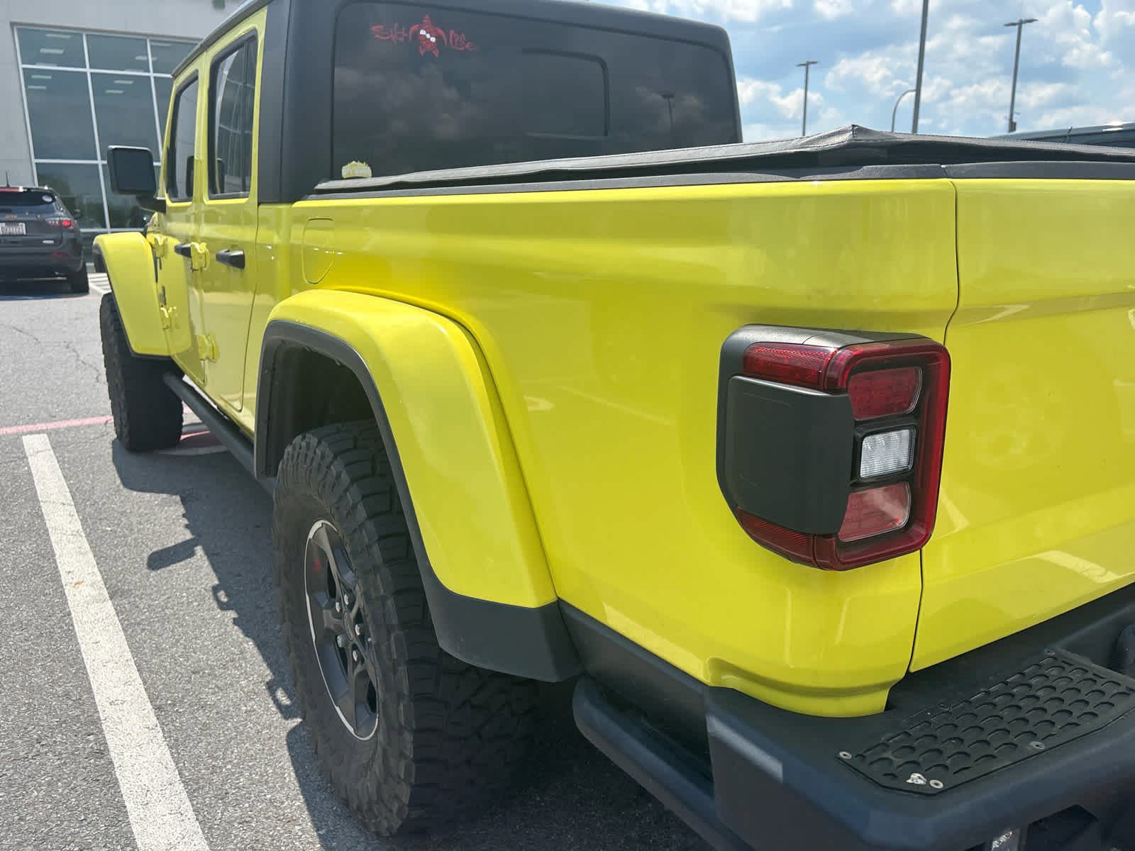 Used 2023 Jeep Gladiator Rubicon with VIN 1C6JJTBG3PL547597 for sale in Little Rock