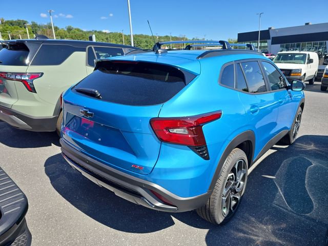 2025 Chevrolet Trax photo 4
