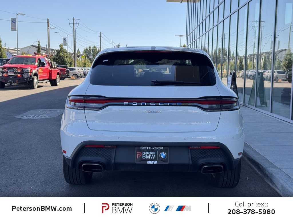 2024 Porsche Macan Base photo 4