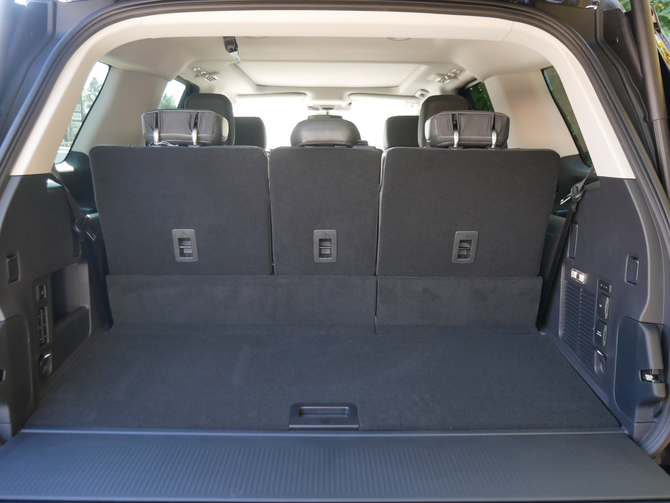 2025 Ford Expedition photo 20