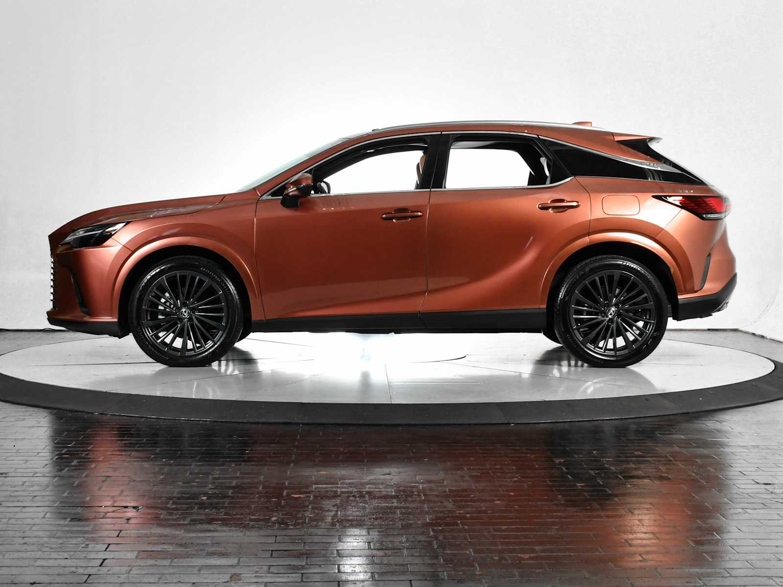 2025 Lexus RX 350 Premium photo 2