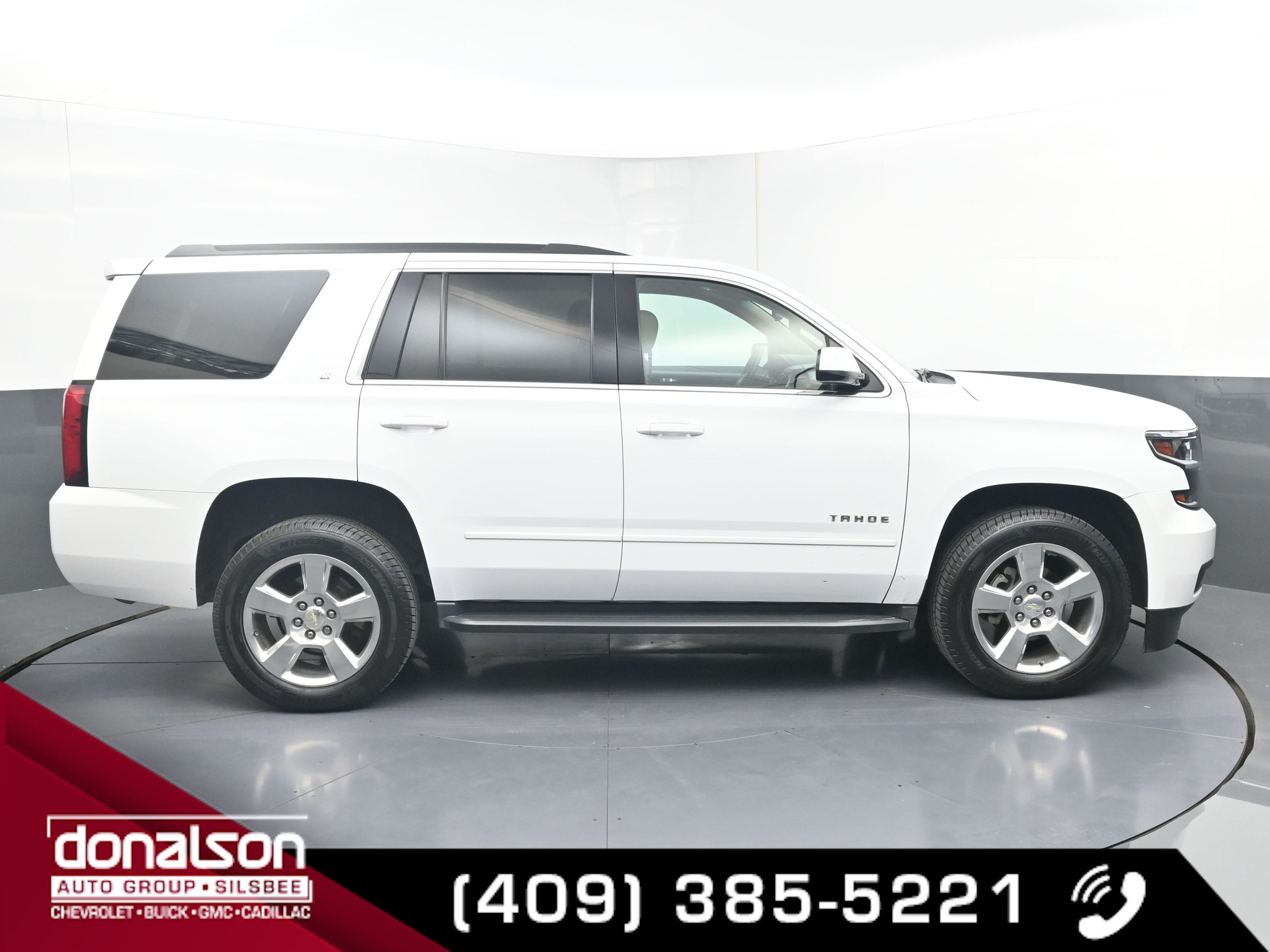 2018 Chevrolet Tahoe LT photo 2