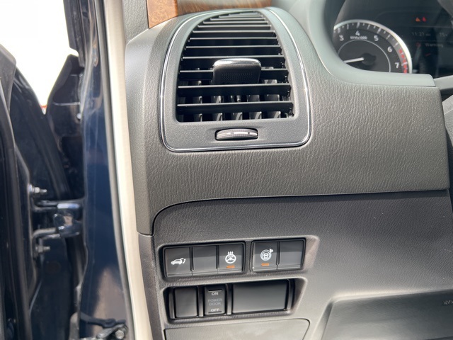 2024 Nissan Armada SL photo 22