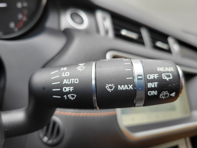 2018 Land Rover Range Rover Evoque HSE Dynamic photo 27