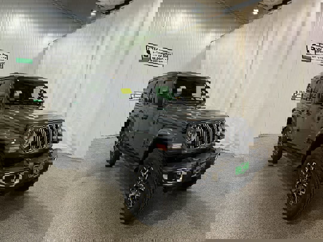 2026 Jeep Wrangler 4-Door Sahara's photo