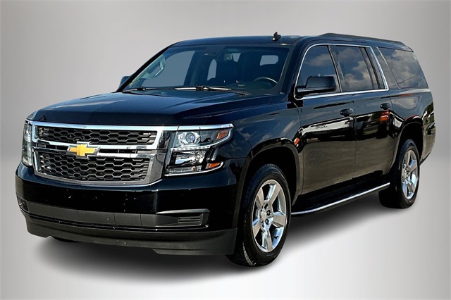 2015 Chevrolet Suburban LT photo 2