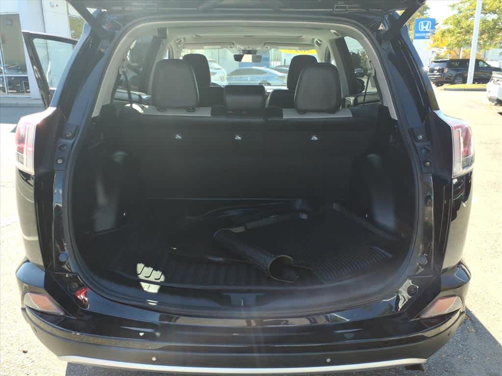 2017 Toyota RAV4 Limited SE Platinum photo 16