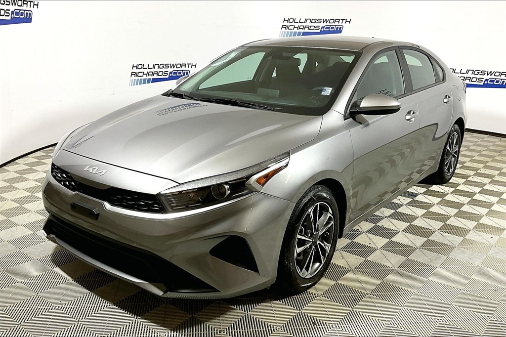 2024 Kia Forte LXS's photo