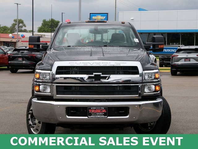 2024 Chevrolet Silverado 6500HD Work Truck photo 9