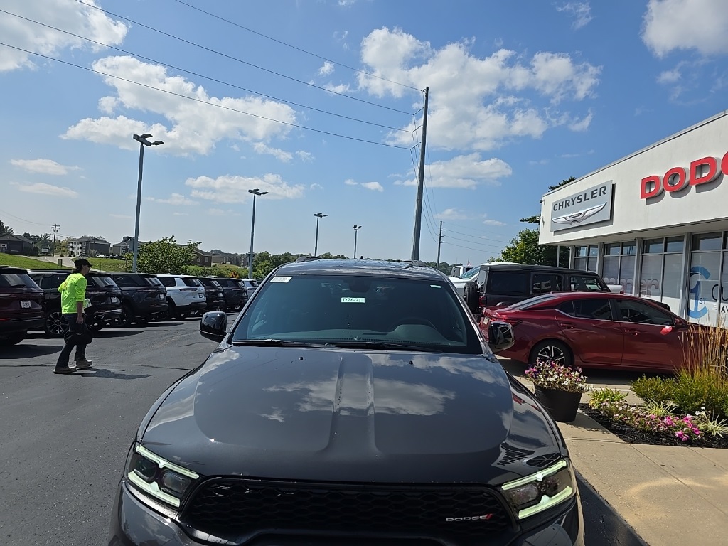 2026 Dodge Durango GT photo 2