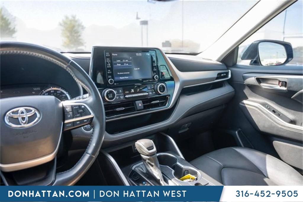 2022 Toyota Highlander XLE photo 18