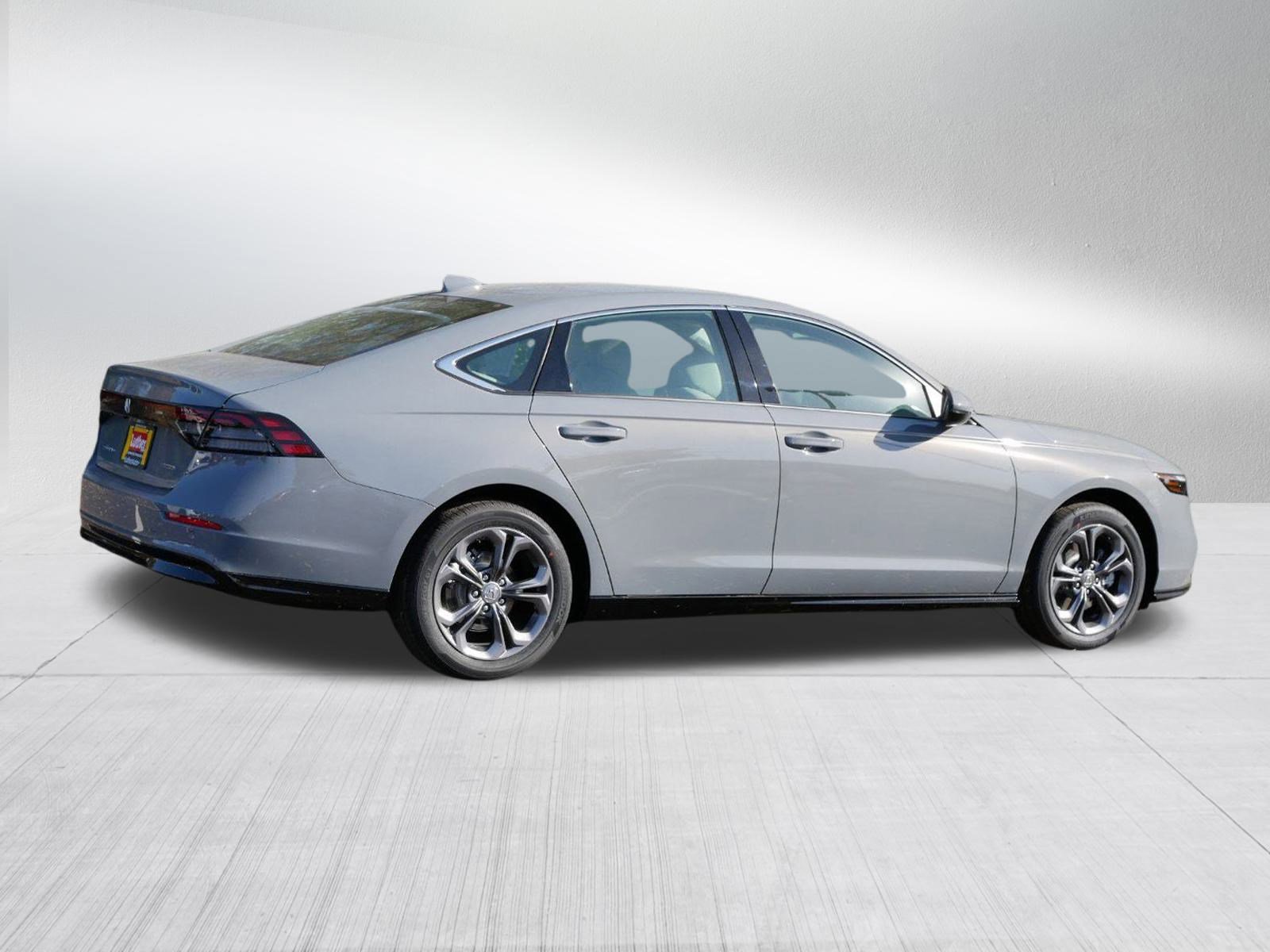 2025 Honda Accord Hybrid EX-L photo 5