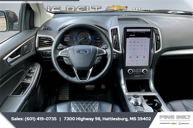 2024 Ford Edge Titanium photo 5